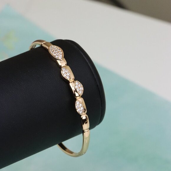 Rose Gold Plated Bangle with Leaf-Inspired Sparkling Design, XPBL0552 - Picture 7 of 12